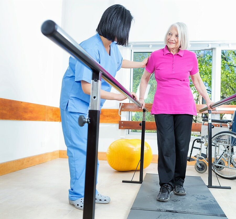 Rehabilitation-clinic-with-elderly-people-and-nurse-626641908_1258x838-900x836-1
